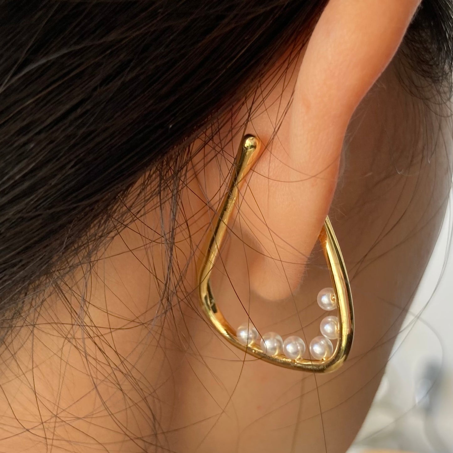 Wrap-around Dainty Pearl Ear Cuff