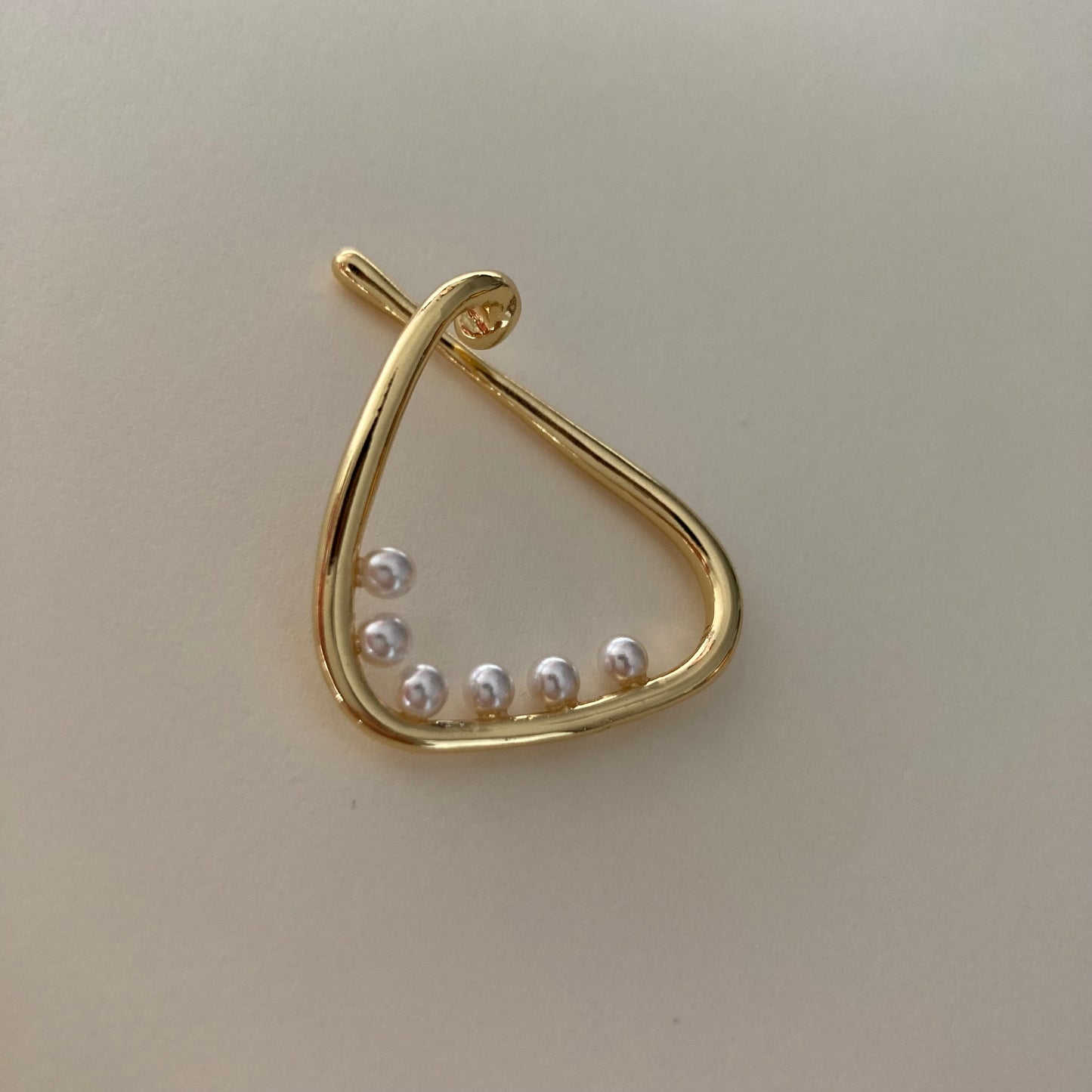 Wrap-around Dainty Pearl Ear Cuff