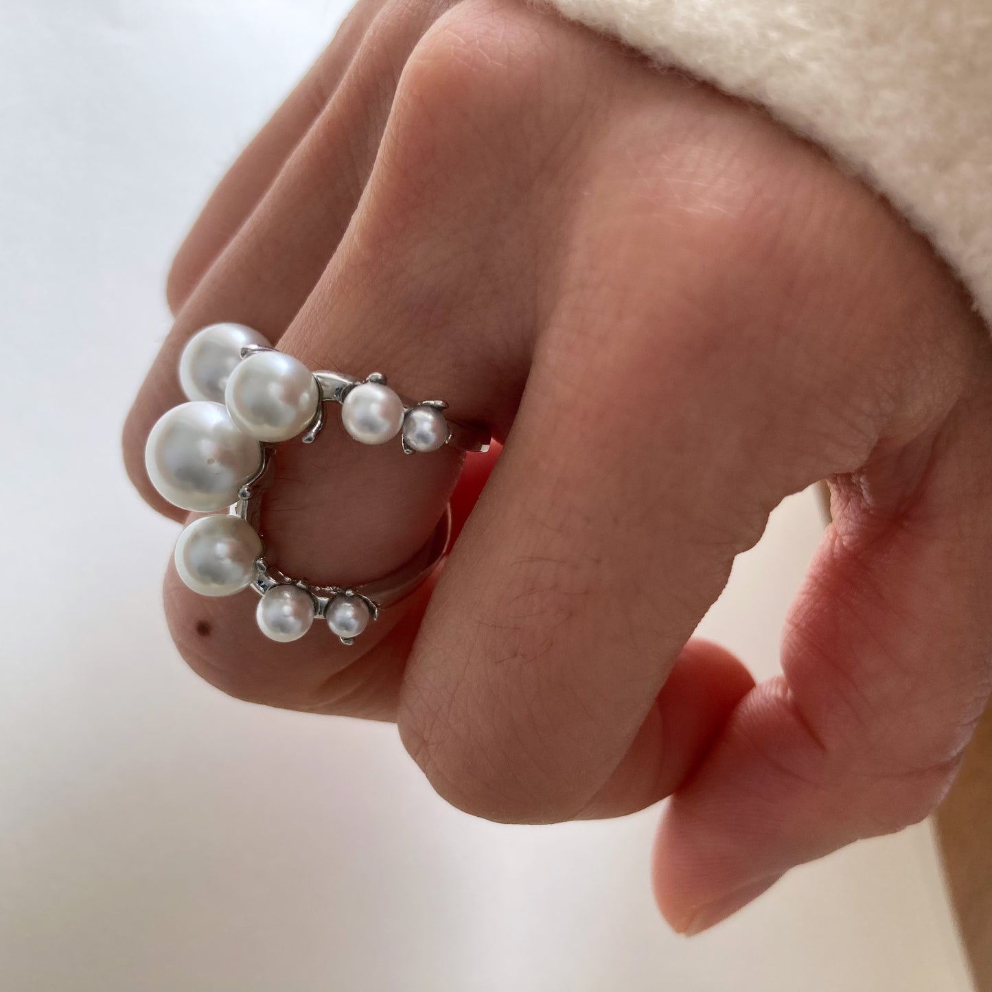 Elegant Pearl Cluster Ring